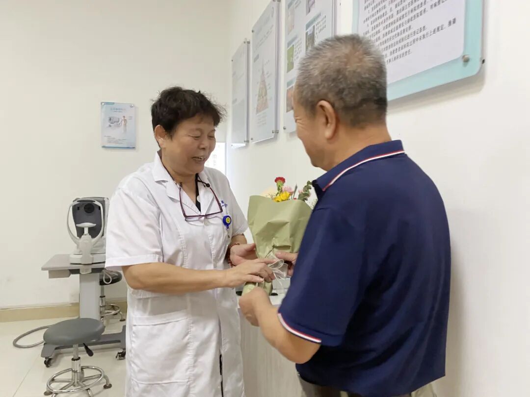 福德医院隆重庆祝第八个中国医师节 