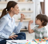 【儿童康复】自闭症儿童言语训练小知识